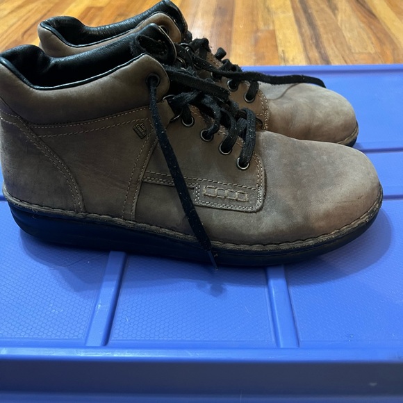 Ladies Finn Comfort German made shoes, EU size 41, US 9.5 - Picture 1 of 7